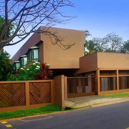 Lodge 19 Negombo Esterno foto